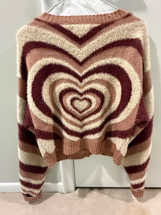 La Hearts Heart-Pattern Button Cardigan in Pink, Cream & Burgundy - Picture 2 of 4